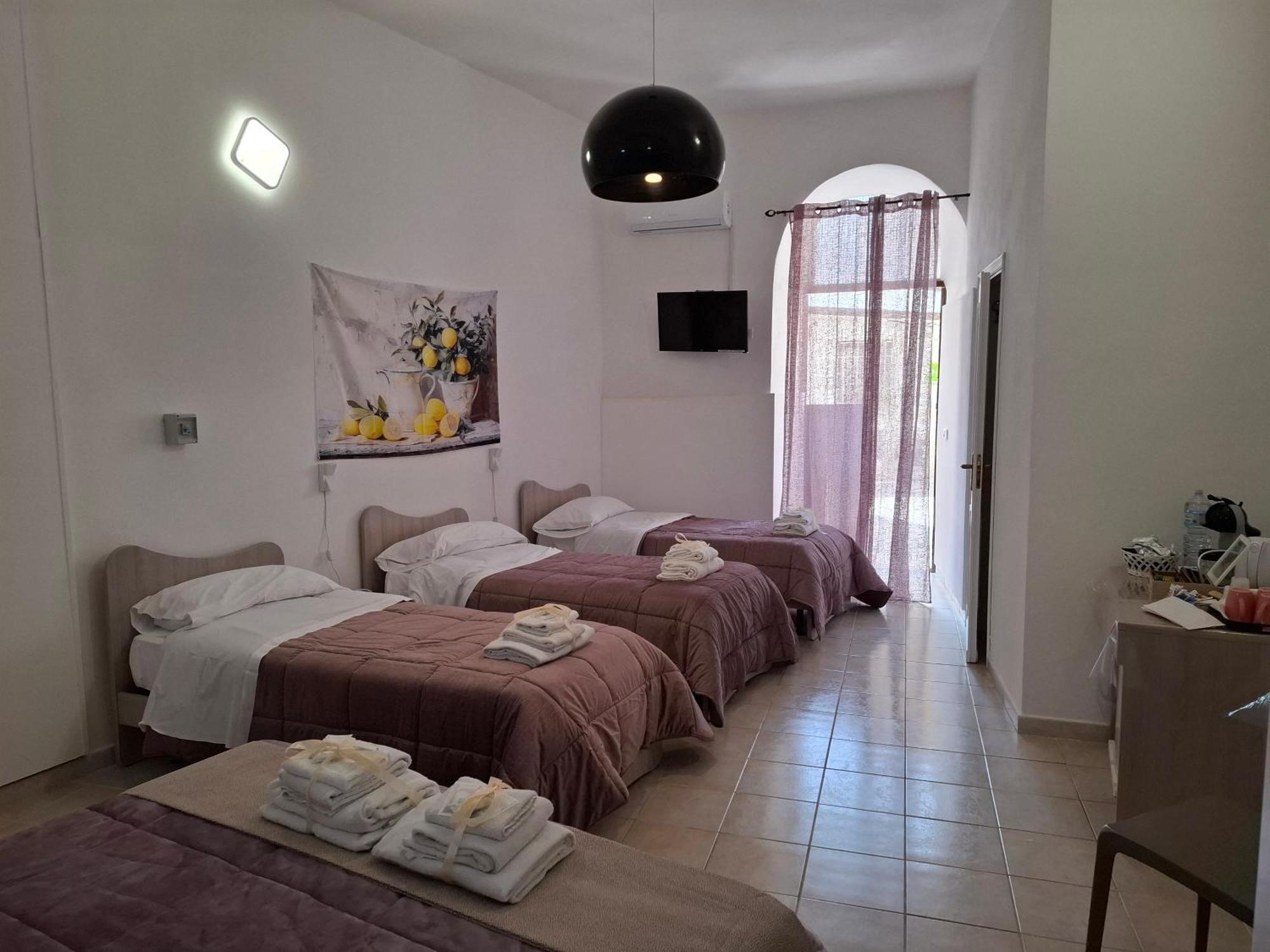 B&B Le Lumie "Il Cortiletto Del Centro" Agrigento Eksteriør bilde